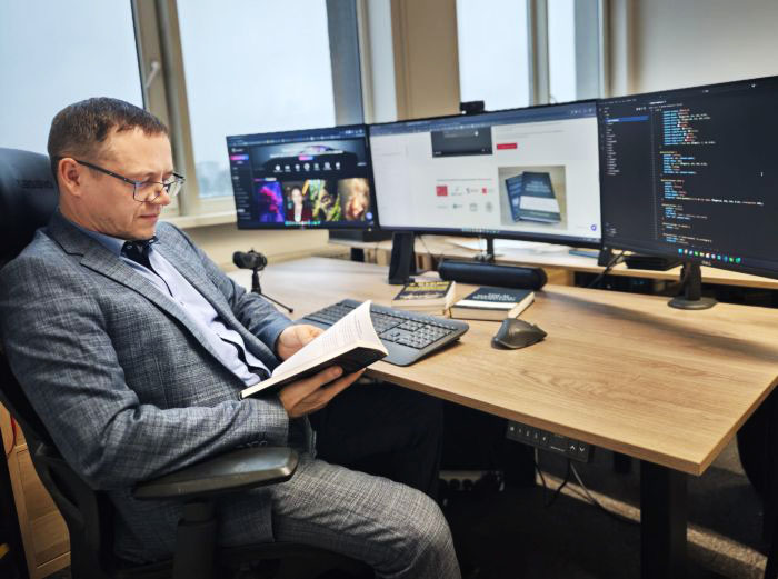 Vitalij Kolotikov gibt einen privaten KI-Kurs in London.